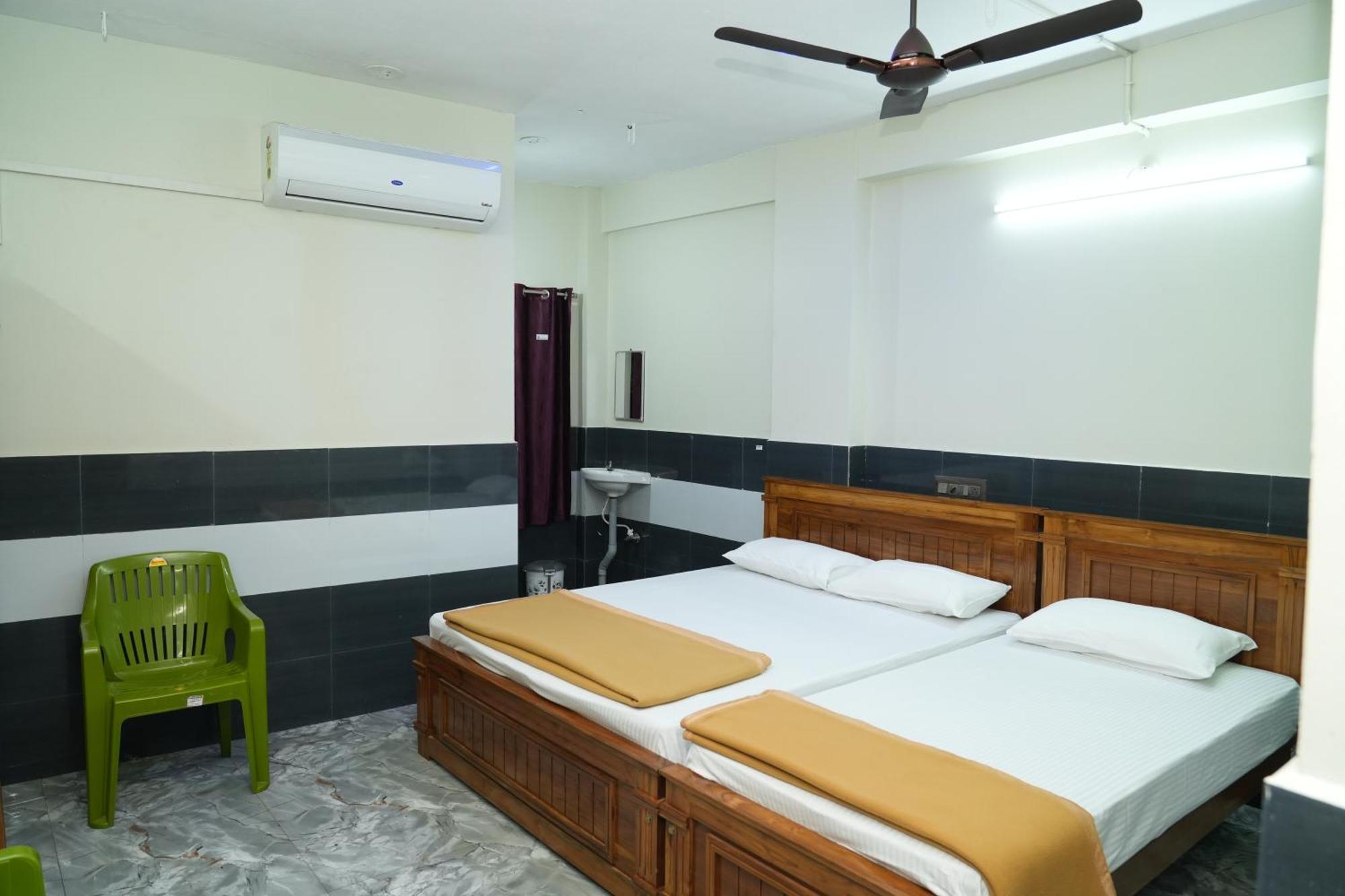 Rajali Residency Hotel Kulithalai Екстериор снимка