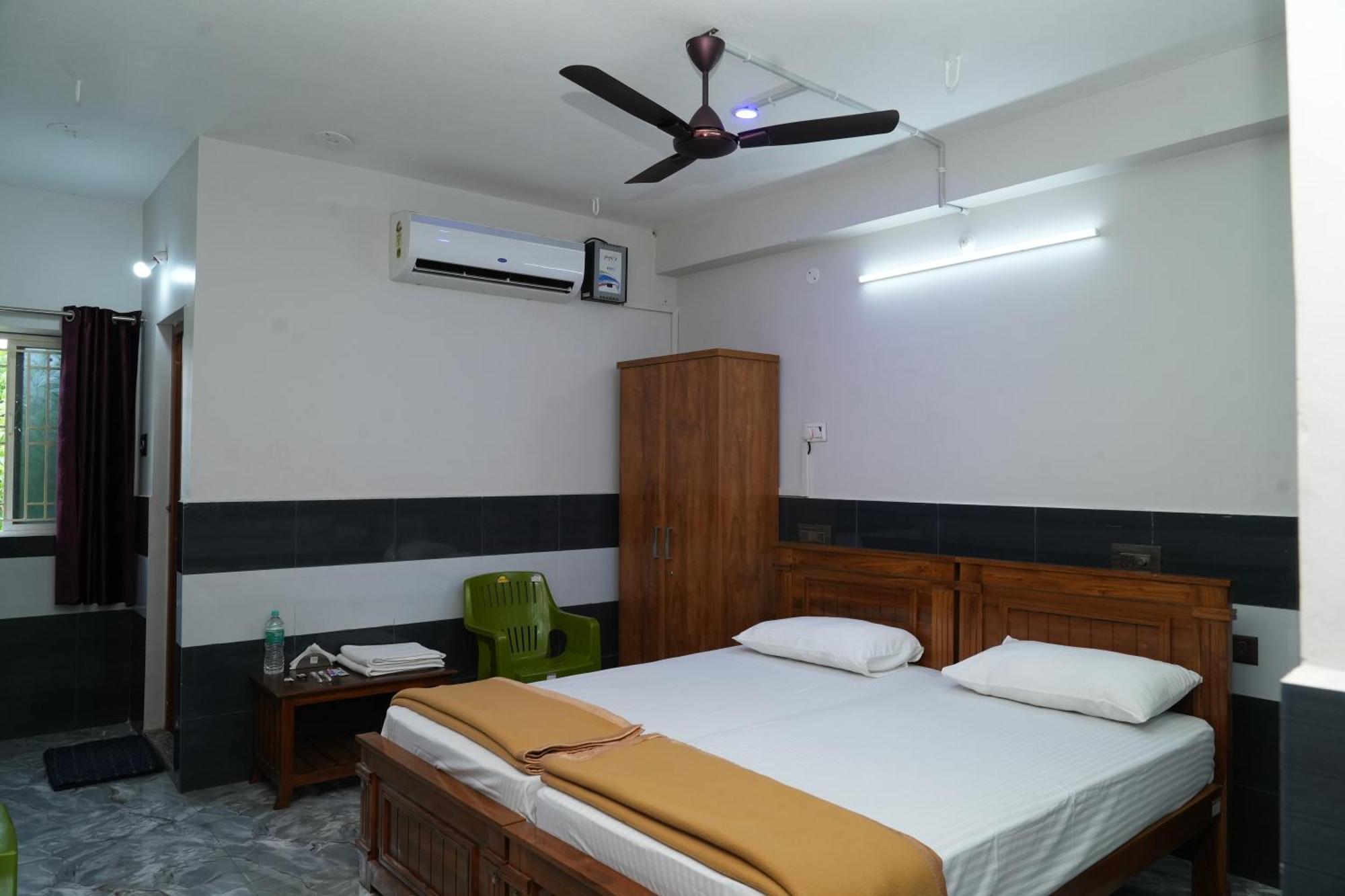 Rajali Residency Hotel Kulithalai Екстериор снимка